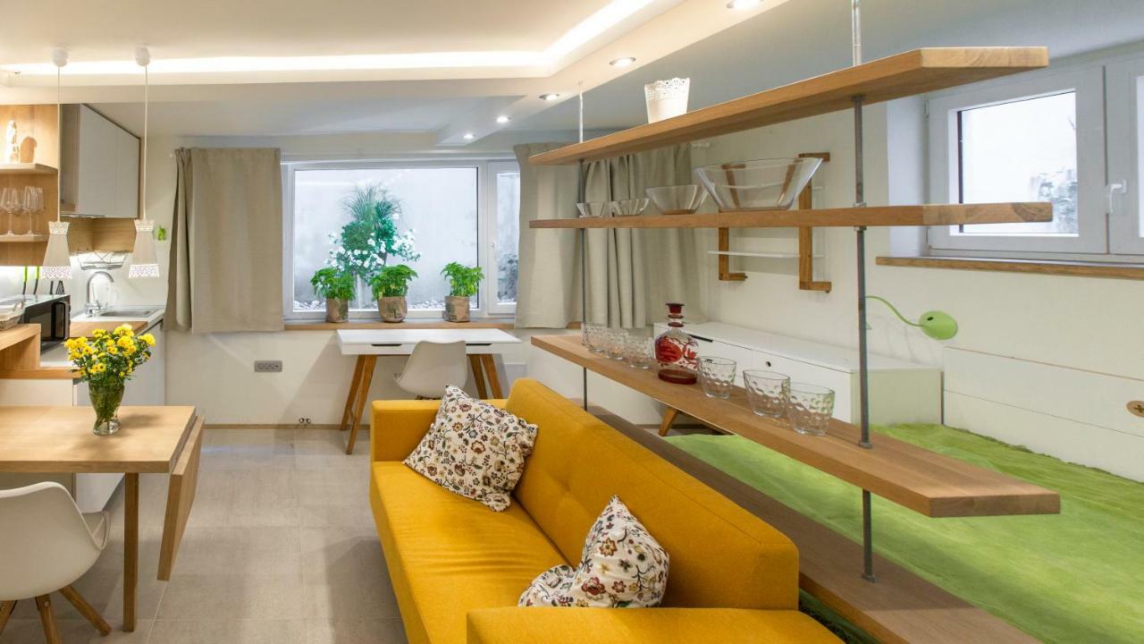 City Apartments Green Oasis リュブリャナ エクステリア 写真